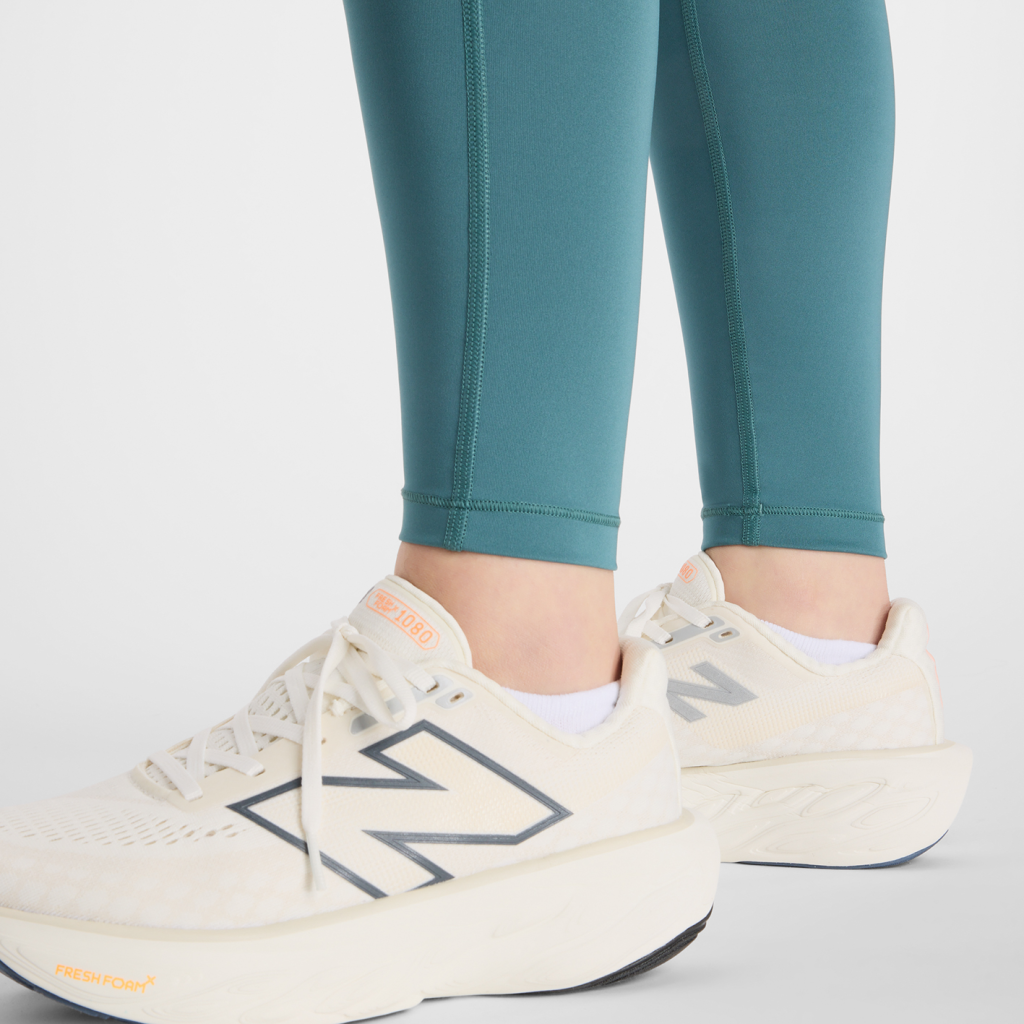 New Balance W Sport High Rise Legging 25" in GRÜN