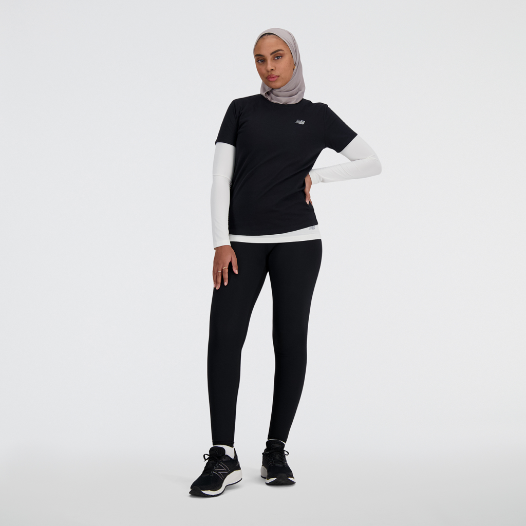 New Balance W Sport Essentials Heathertech T-Shirt in SCHWARZ
