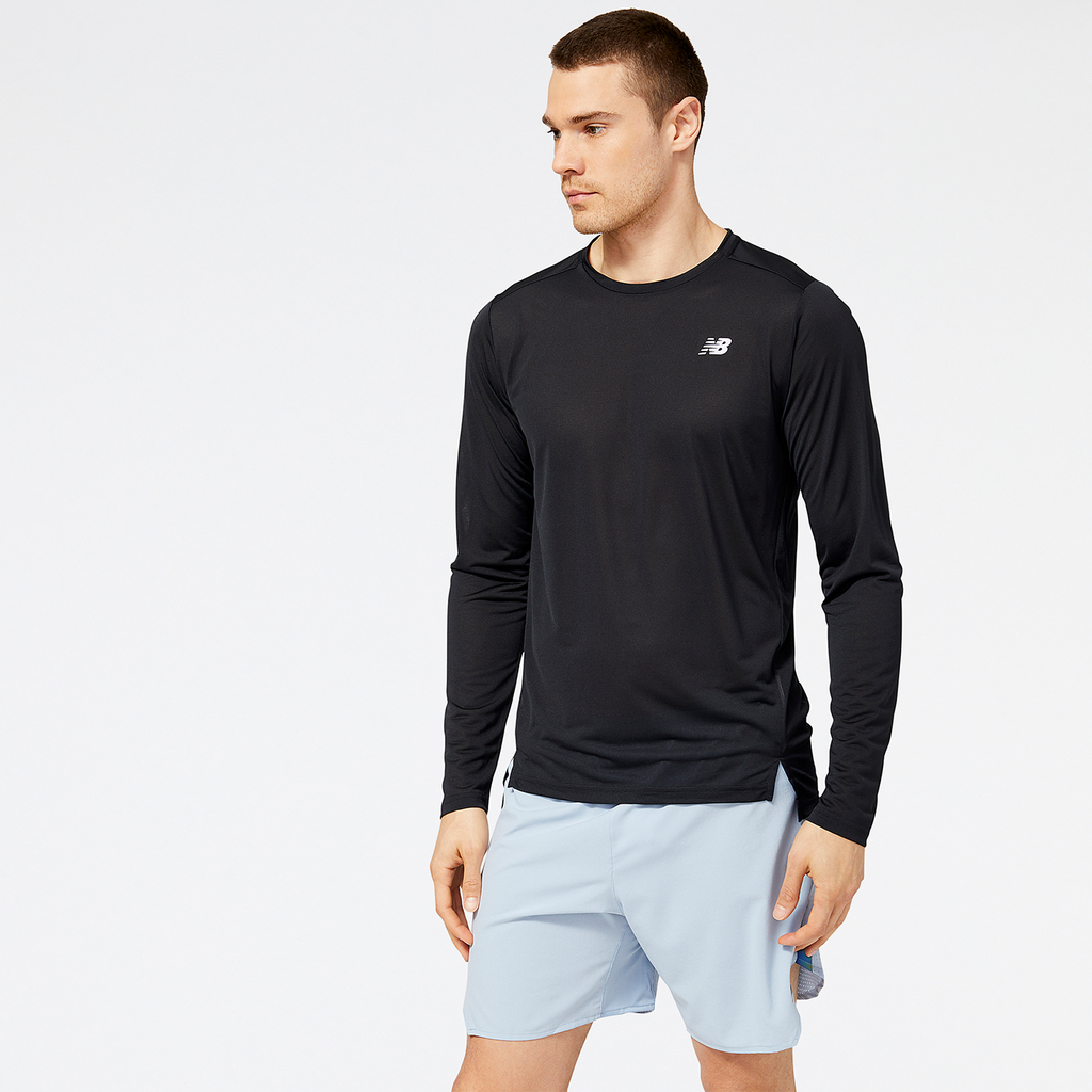 New Balance Accelerate Long Sleeve in SCHWARZ