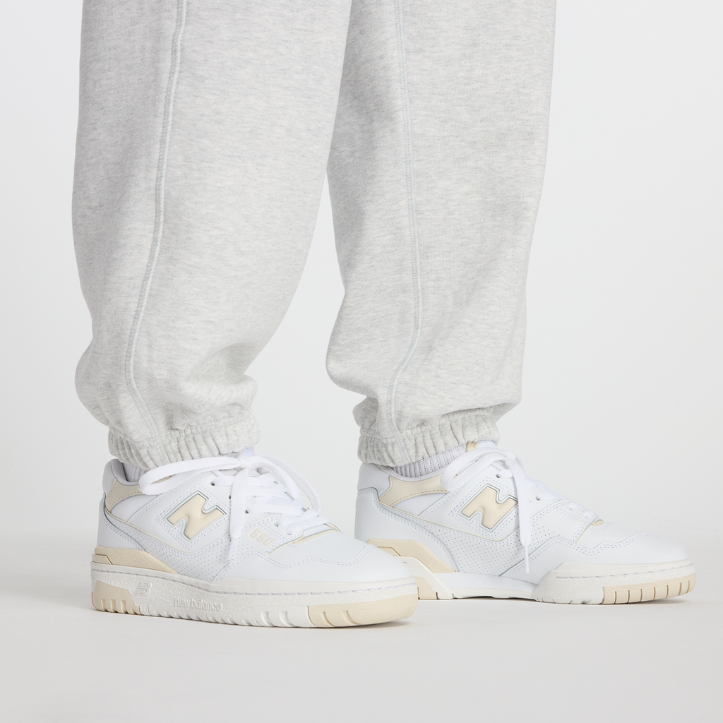 New Balance W NB Athletics French Terry Jogger in GRAU