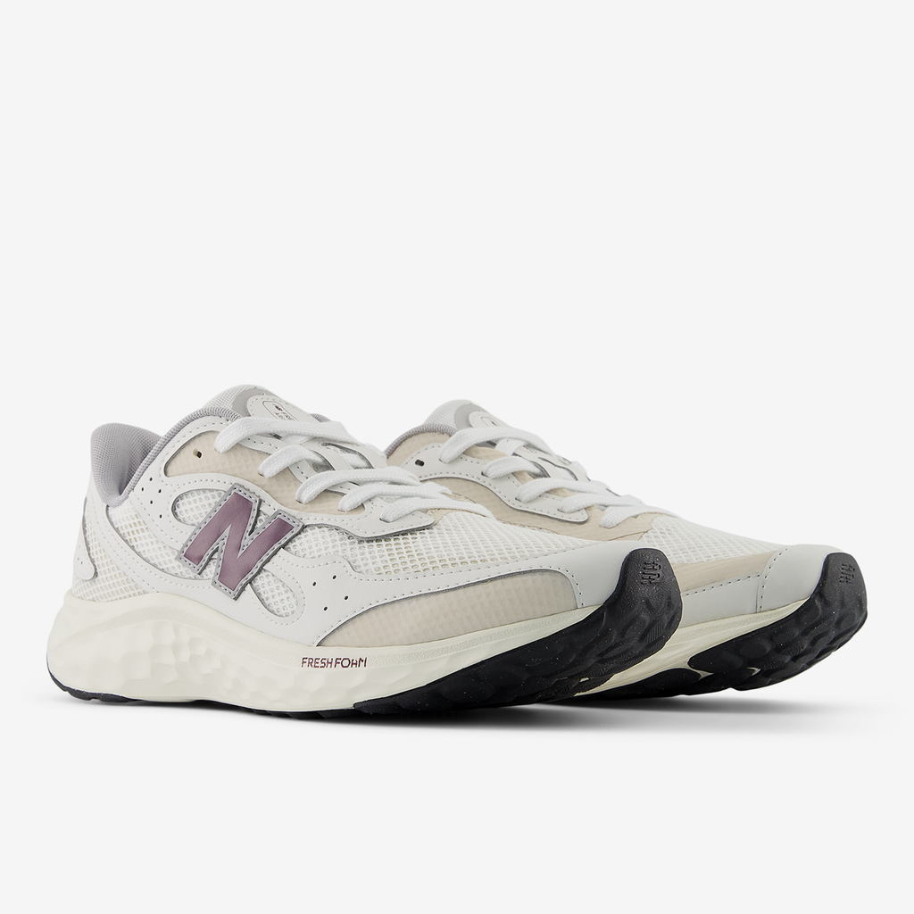New Balance M Arishi v4 Laufschuhe in WEISS