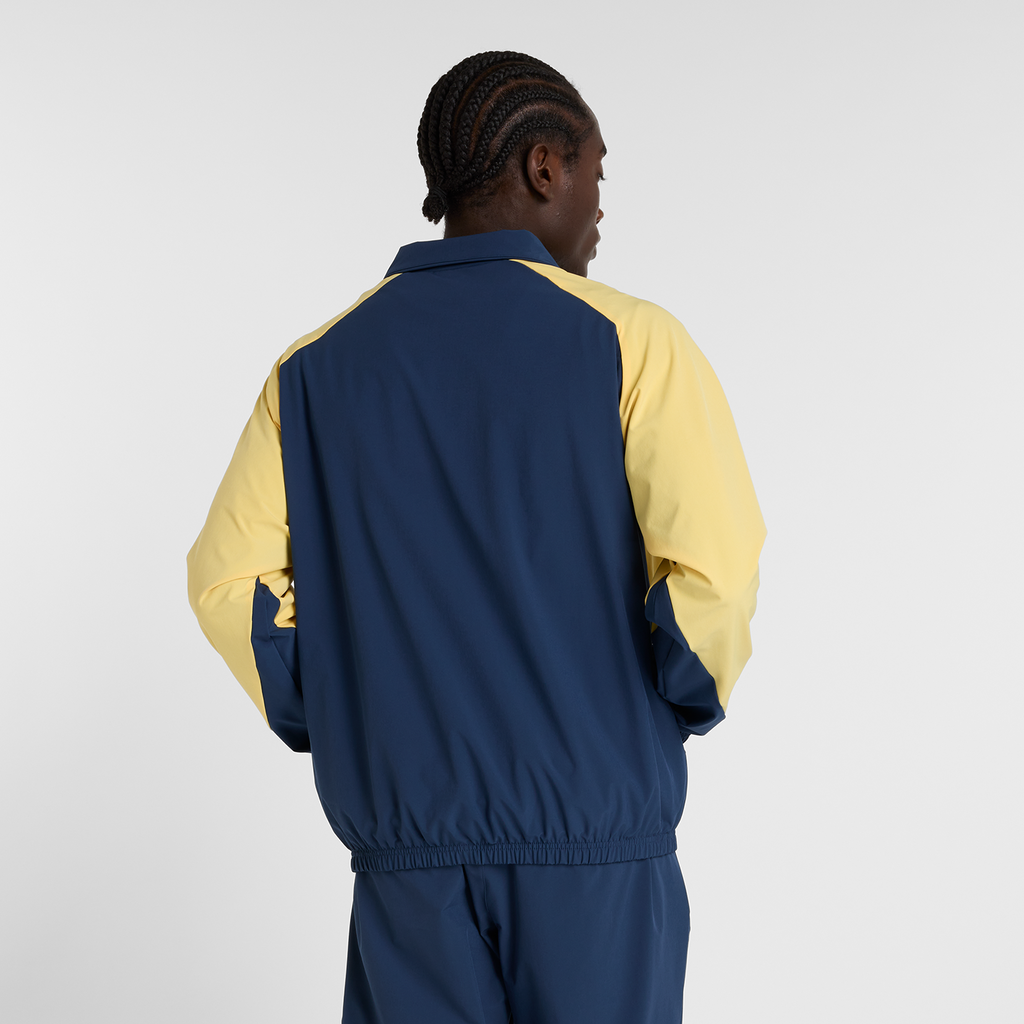 New Balance Woven Track Jacket in BLAU
