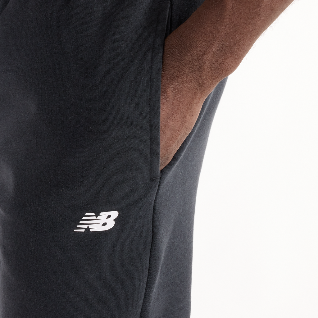 New Balance Sport Fleece Jogger in SCHWARZ