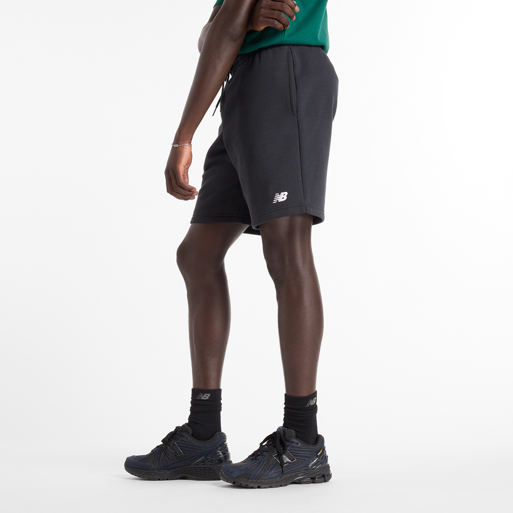 New Balance Sport Fleece Short 9" in SCHWARZ