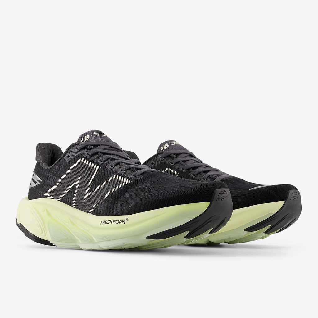 New Balance M Balos v1 Laufschuhe in SCHWARZ