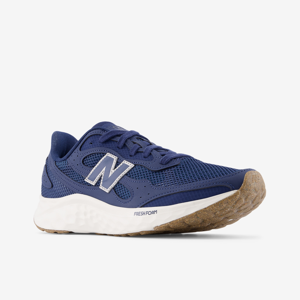 New Balance M Arishi v4 Laufschuhe in BLAU
