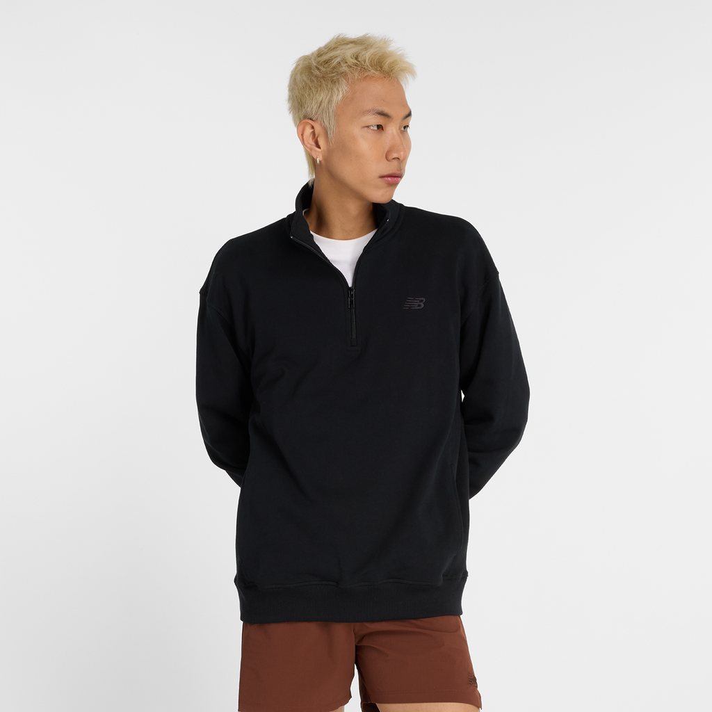 New Balance Athletics Fleece 1/2 Zip in SCHWARZ