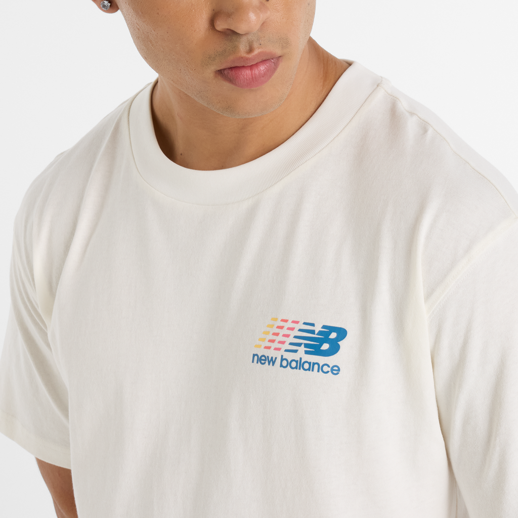 New Balance Athletics Multi Color Logo T-Shirt in WEISS