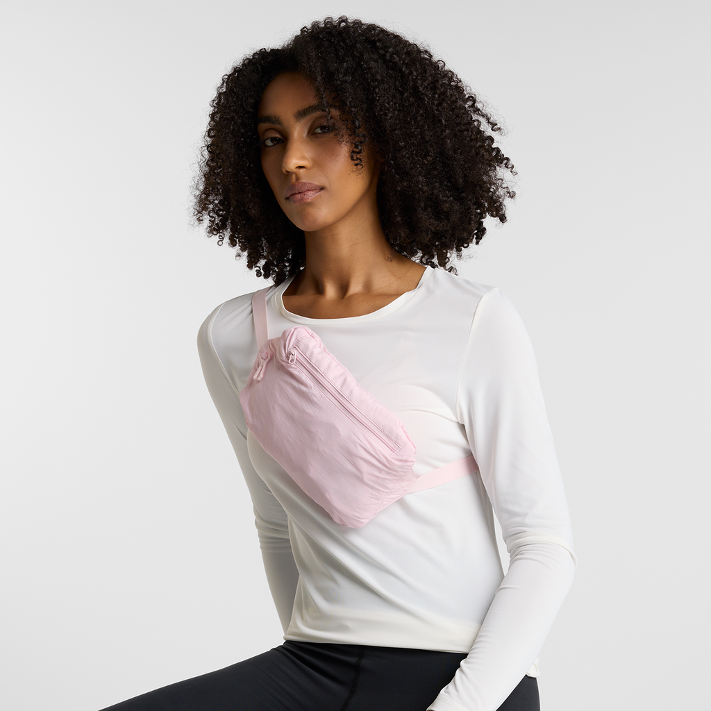 New Balance W NB Athletics Woven Jacket in PINK