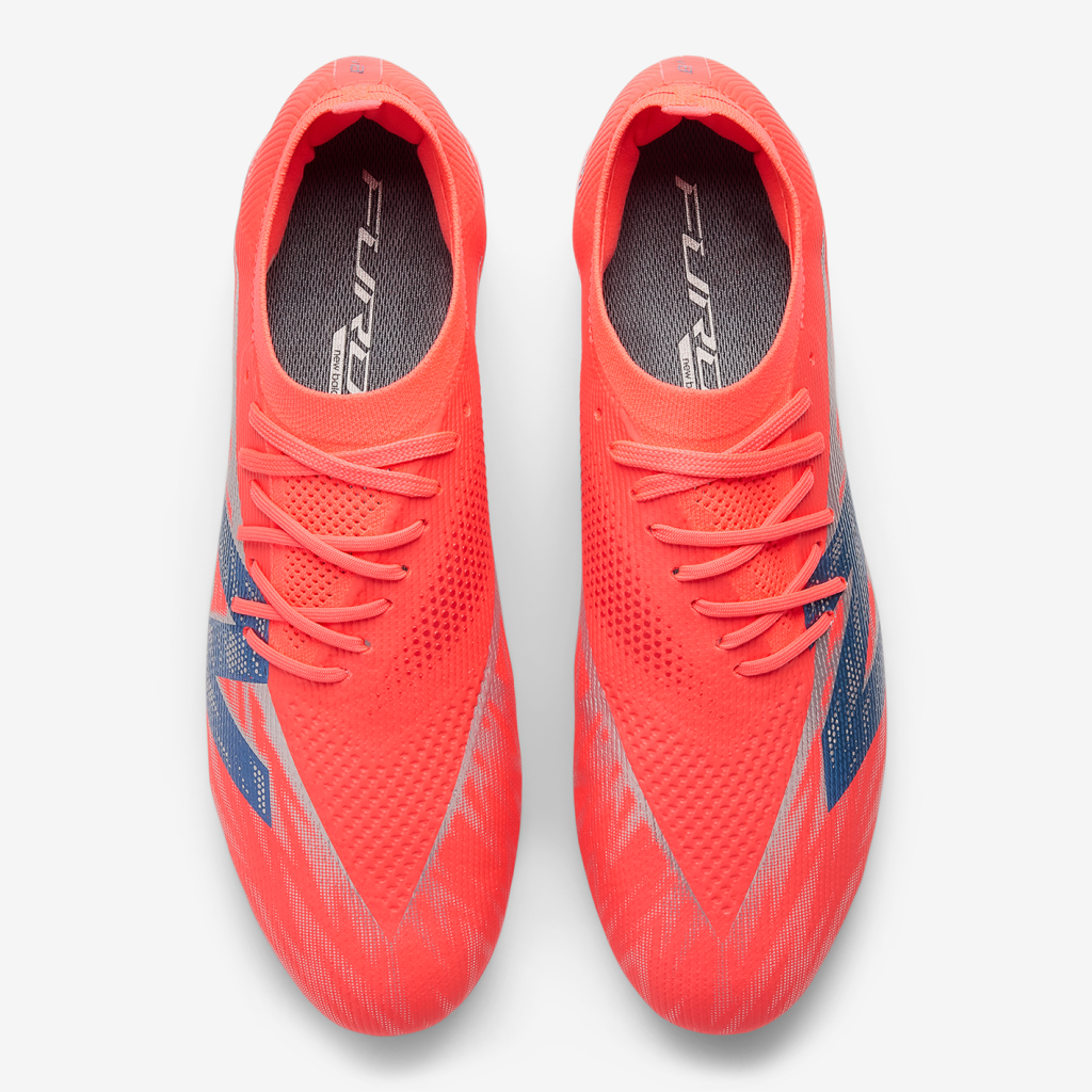 New Balance M Furon Elite FG v8 Nockenschuhe in ROT
