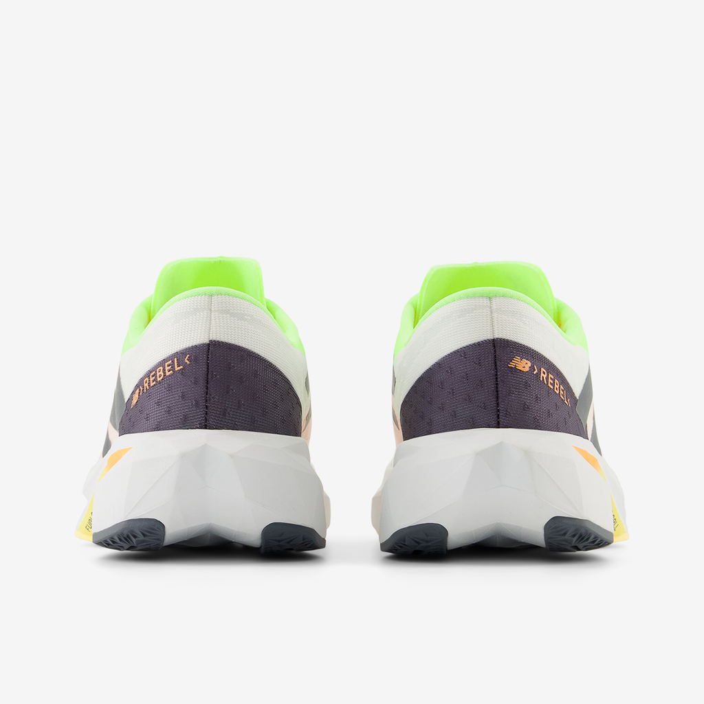 New Balance W Rebel v4 Laufschuhe in WEISS