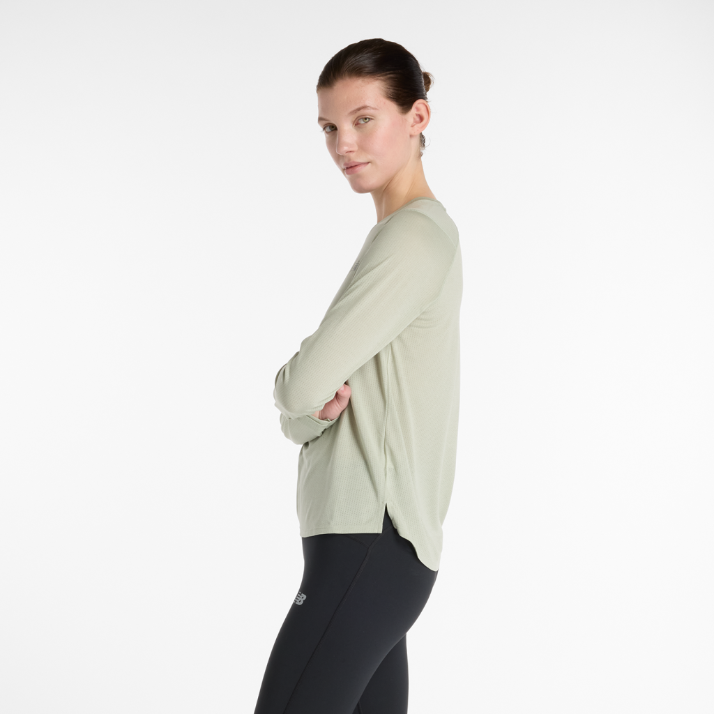 New Balance W NB Athletics Long Sleeve in GRÜN