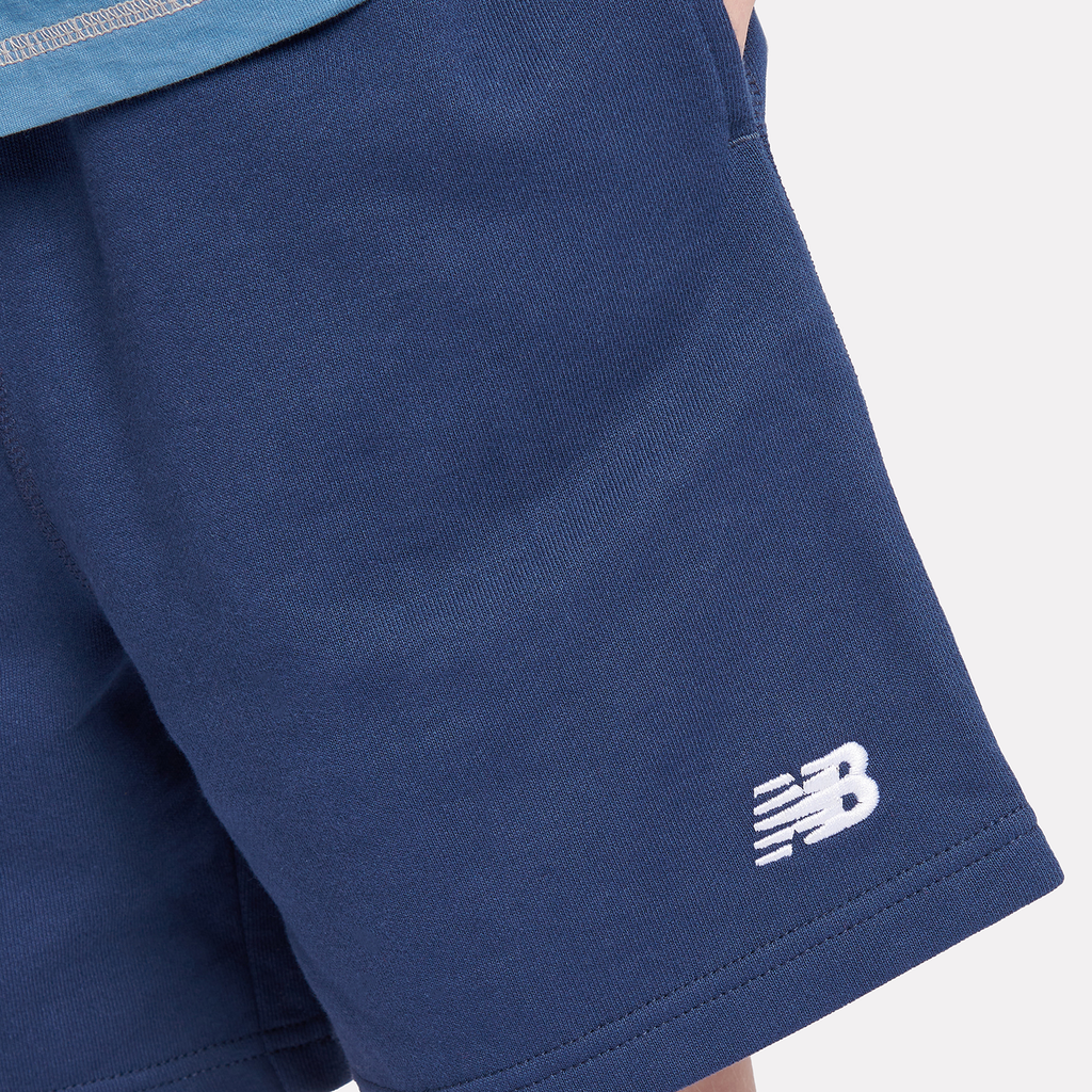 New Balance B New Balance French Terry Small Logo Short in BLAU