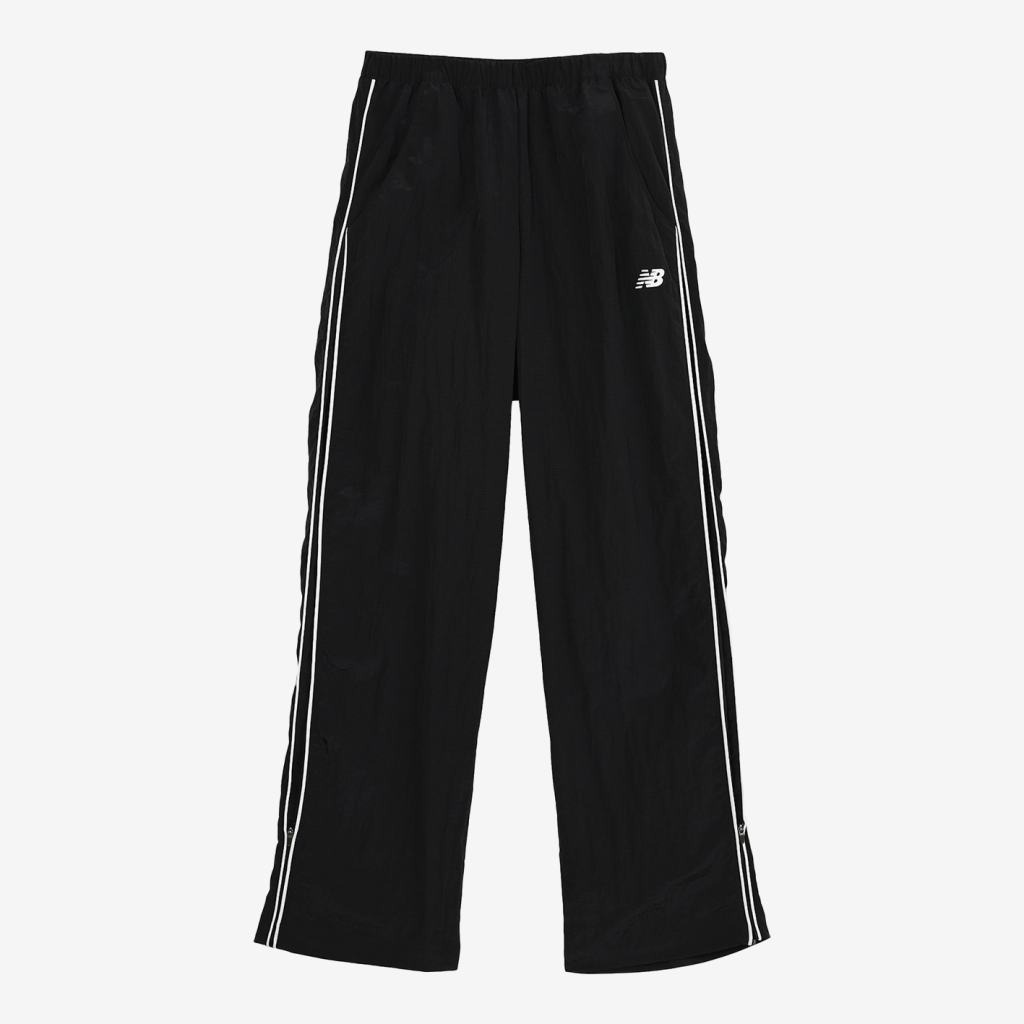 New Balance W Sport Legacy Pant in SCHWARZ