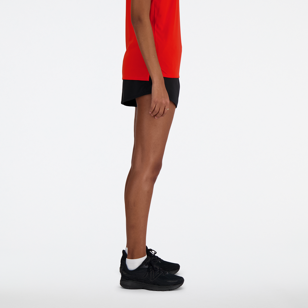 New Balance W New Balance Short 3 Inch in SCHWARZ