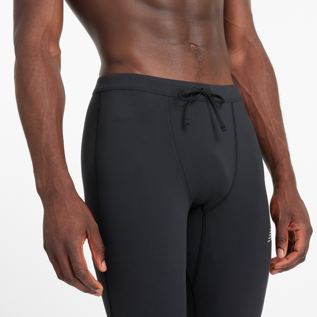 New Balance NB Sleek Reflective Tight in SCHWARZ