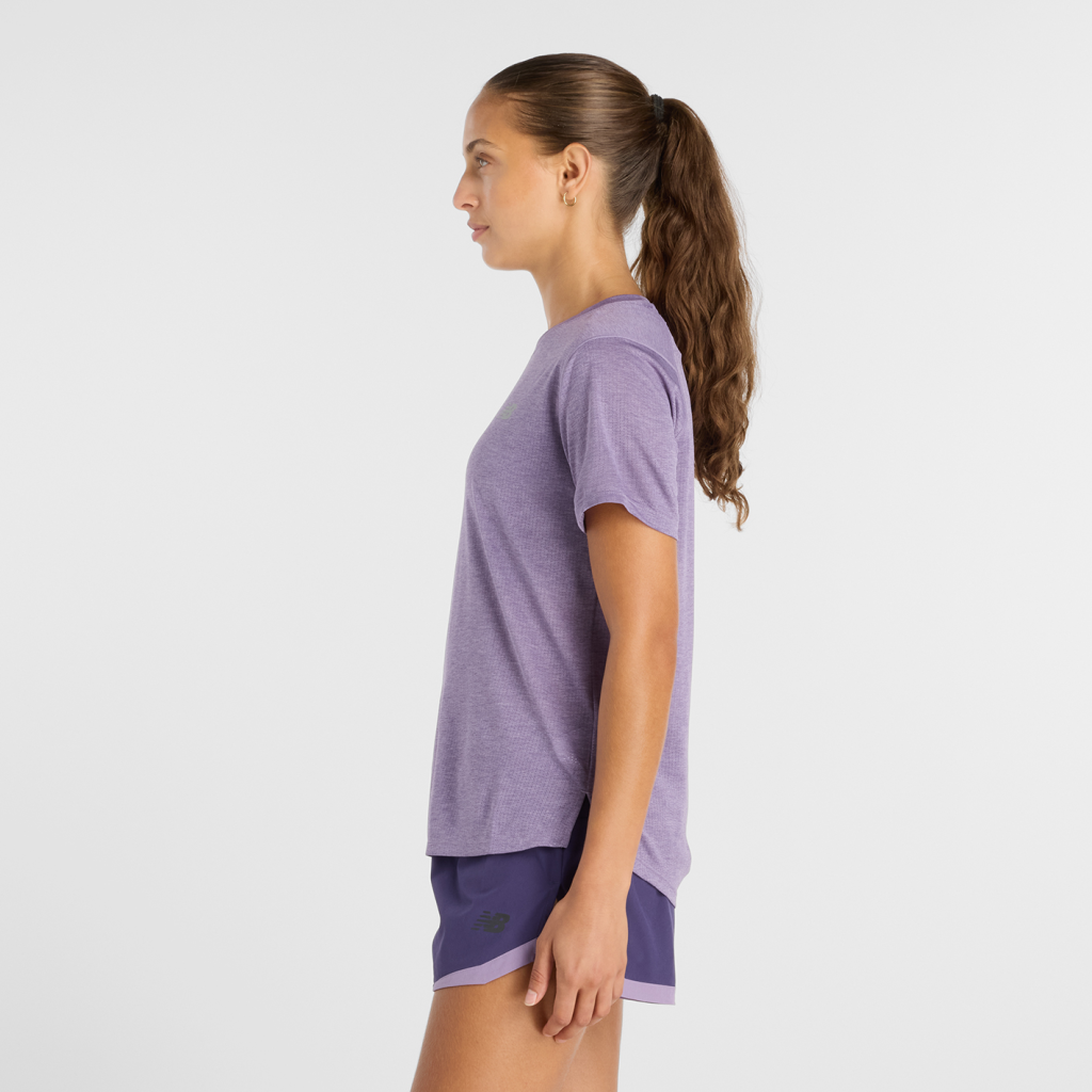 New Balance W NB Athletics Short Sleeve in VIOLETT
