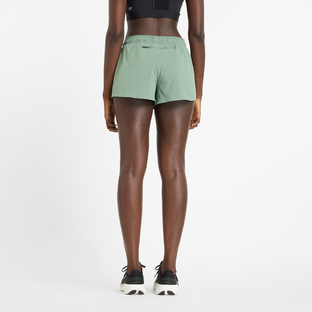 New Balance W RC Seamless Short 3 Inch in GRÜN