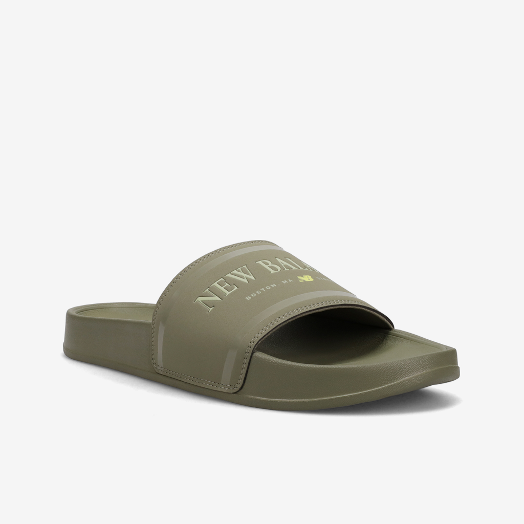 New Balance M 200 Slides Seasonal Freizeitsandalen in GRÜN