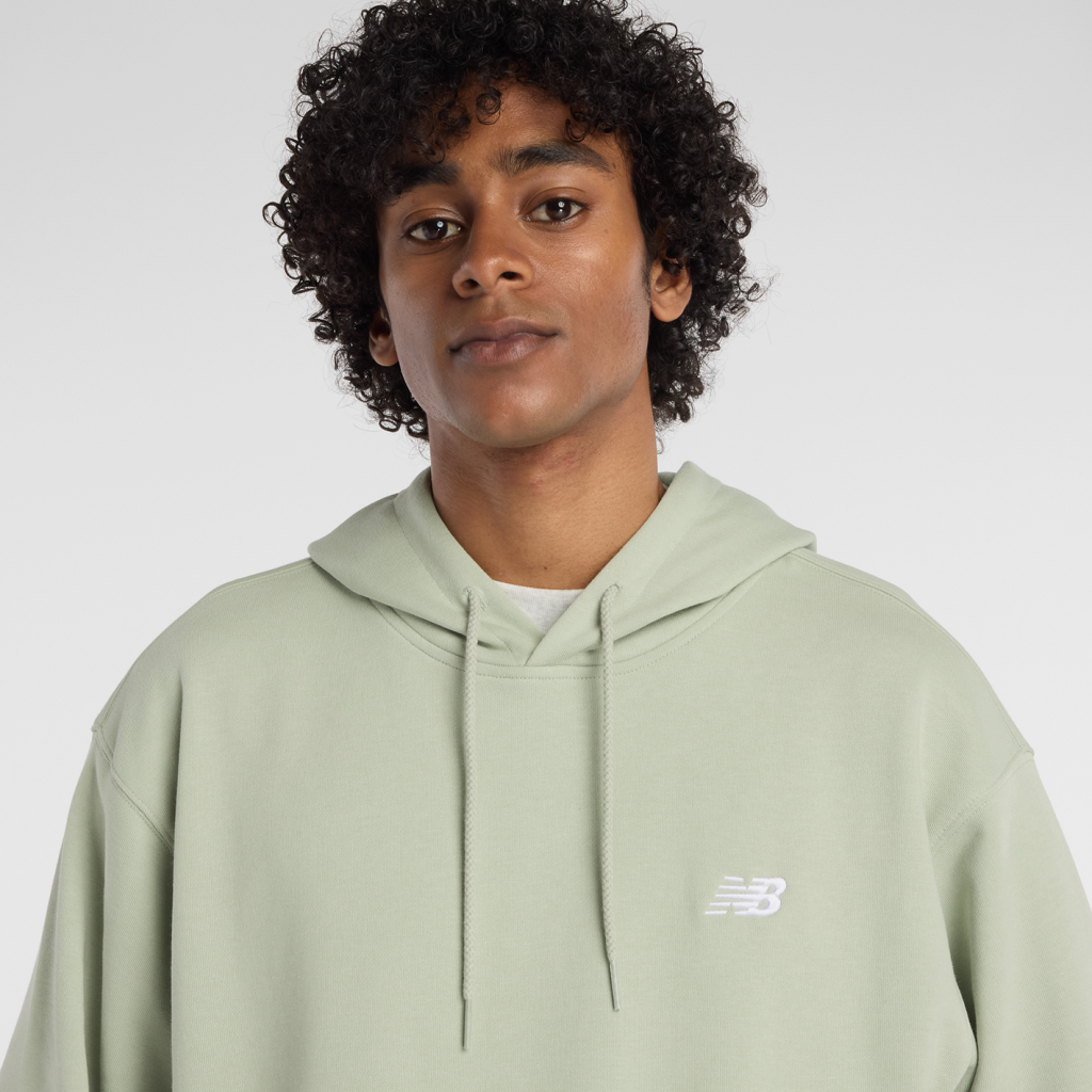 New Balance Sport Essentials Small Logo French Terry Hoodie in GRÜN