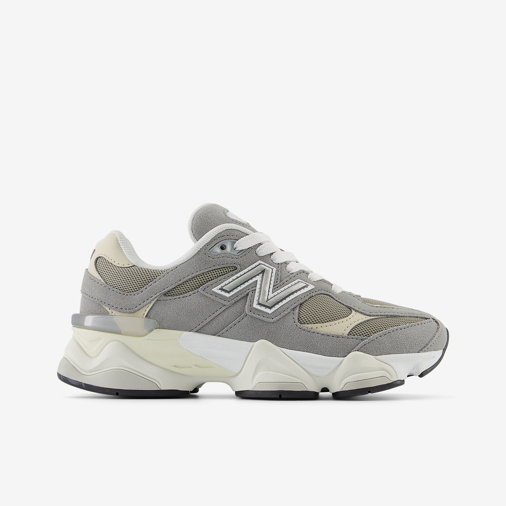 New Balance G 9060 Freizeitschuhe in GRAU