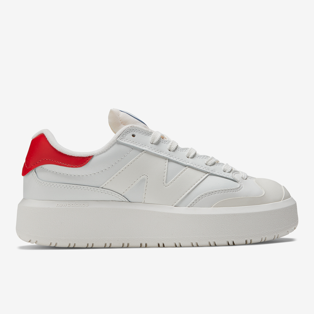 New Balance U 302 Kodachrome Freizeitschuhe in WEISS