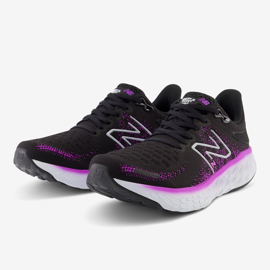 New Balance 1080 v12 Laufschuhe in SCHWARZ