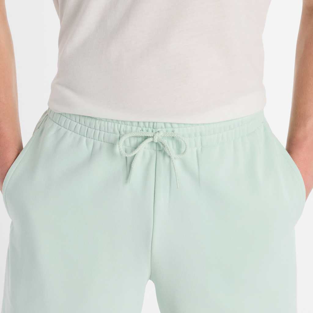New Balance Sport Essentials French Terry Short 7 Inch in GRÜN