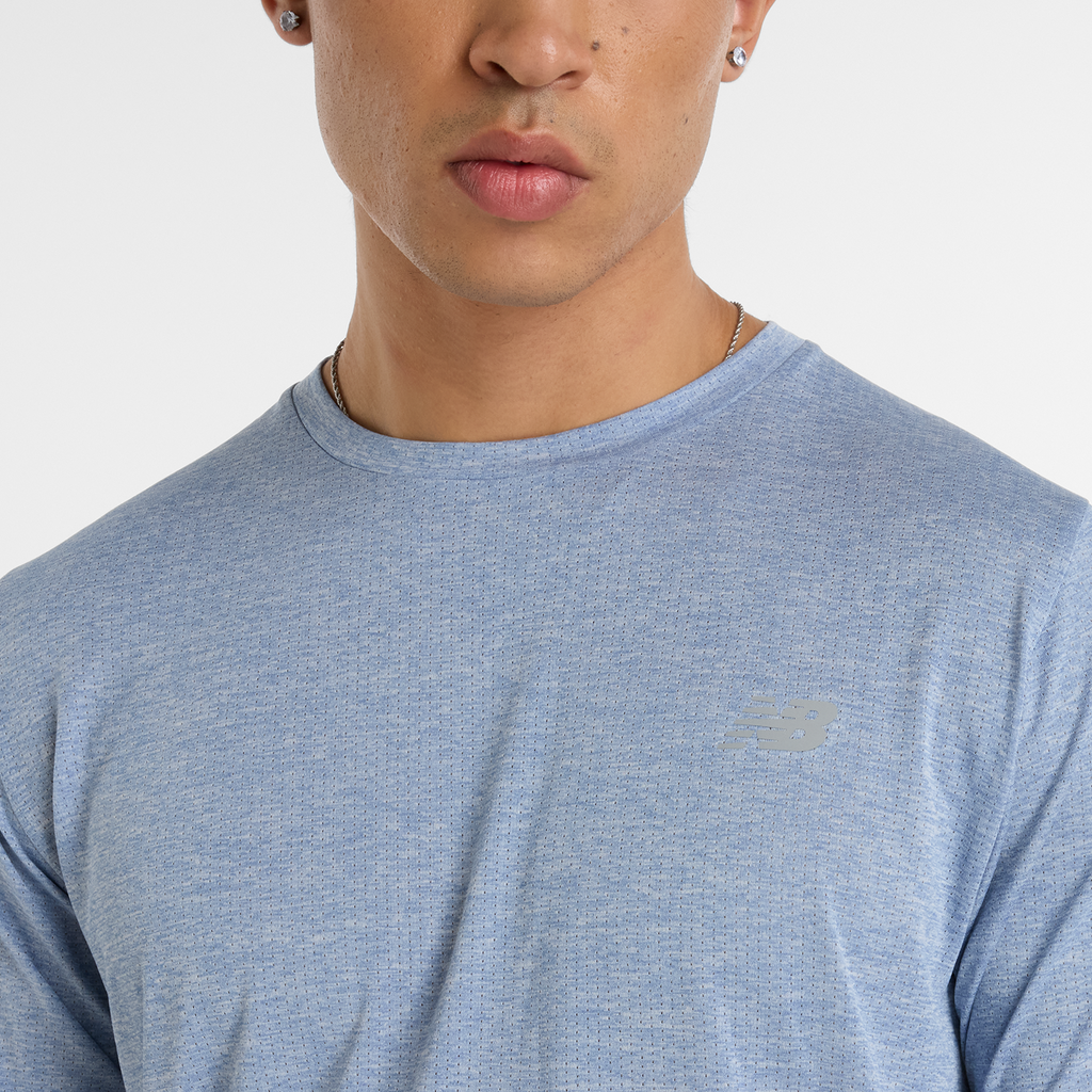 New Balance NB Athletics Run T-Shirt in BLAU