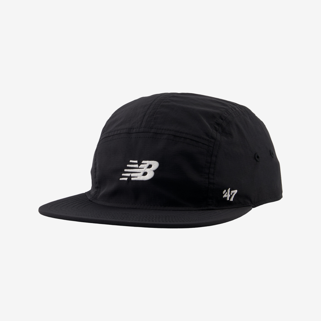 New Balance '47 5 Panel Run Hat in SCHWARZ