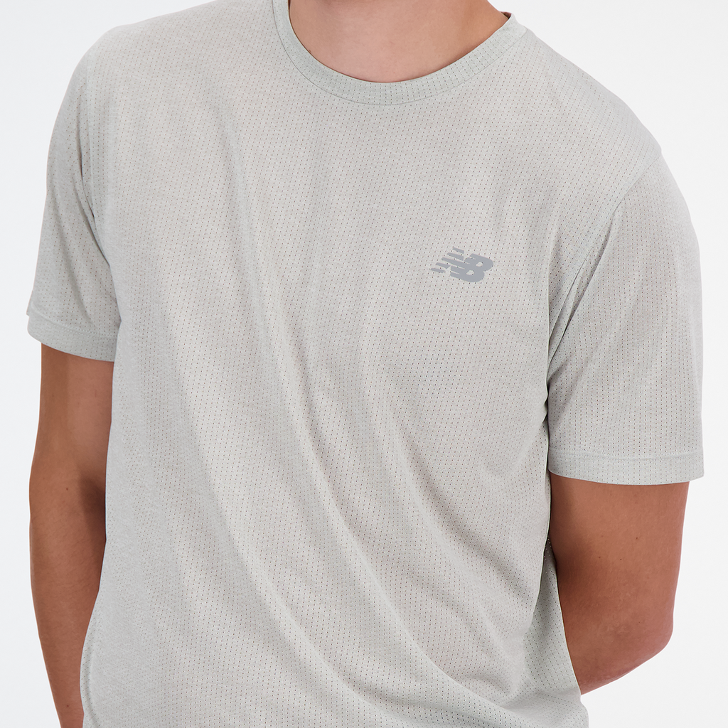 New Balance NB Athletics Run T-Shirt in GRAU
