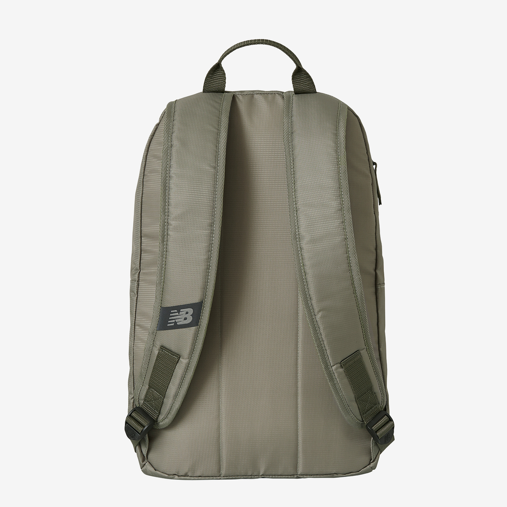 New Balance Opp Core Backpack in GRÜN