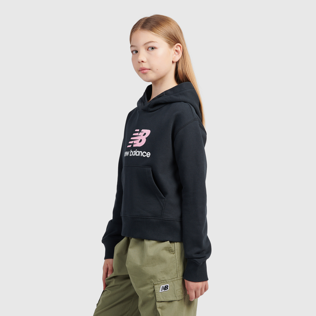 New Balance G NEW BALANCE FT STACKED LOGO HOODIE in SCHWARZ