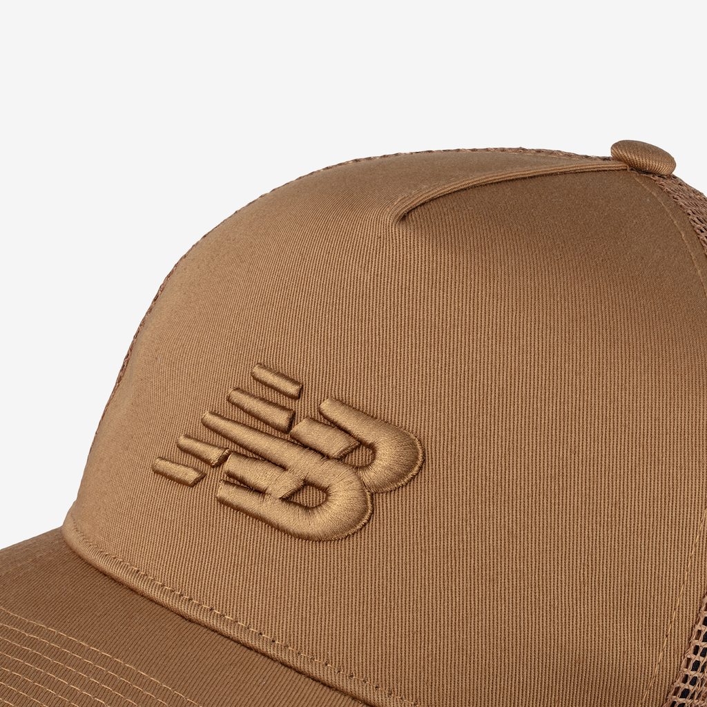 New Balance Sport Essentials Trucker Hat in BRAUN