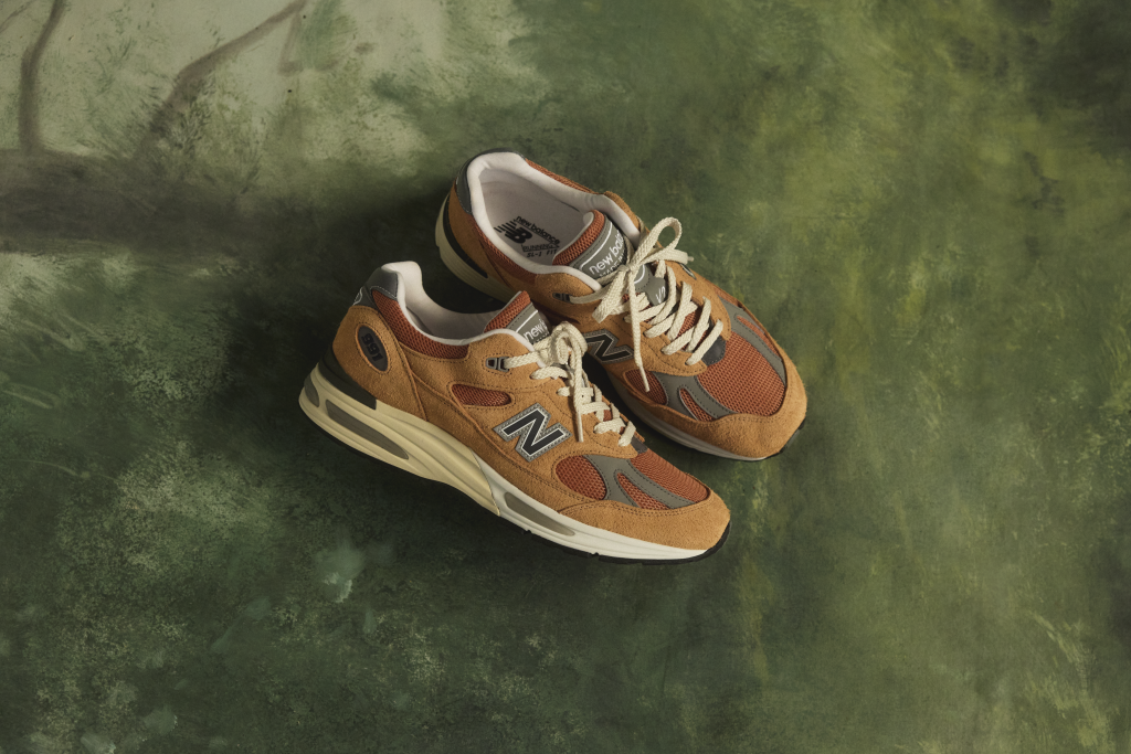 New Balance M 991v2 Made in UK Grounded Pastels Freizeitschuhe in ORANGE