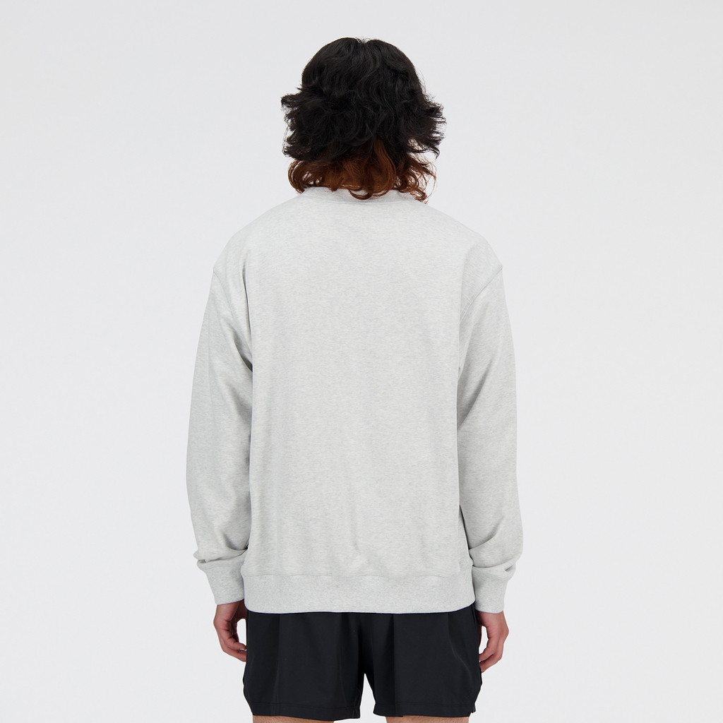 New Balance NB Athletics French Terry Crew in GRAU