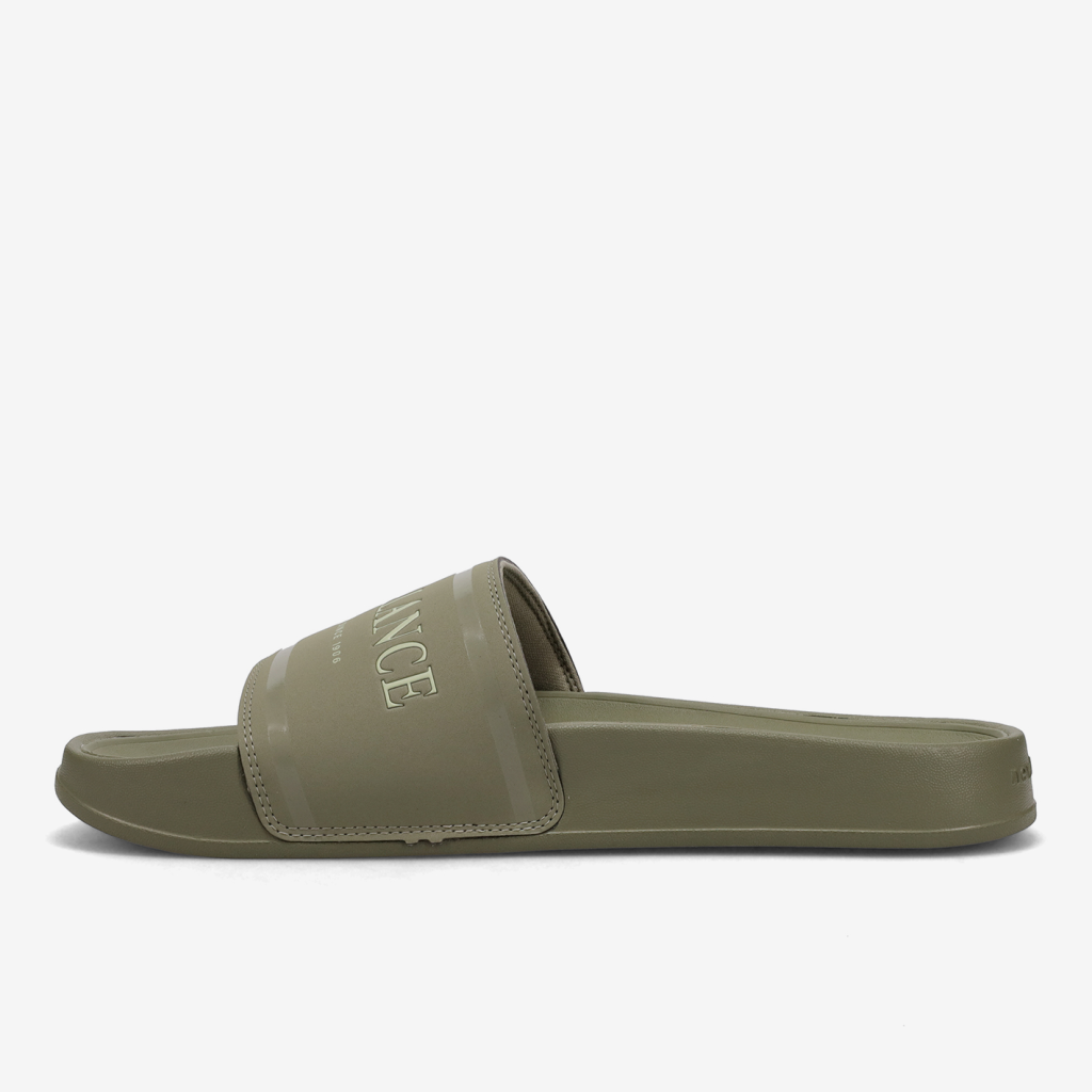 New Balance M 200 Slides Seasonal Freizeitsandalen in GRÜN