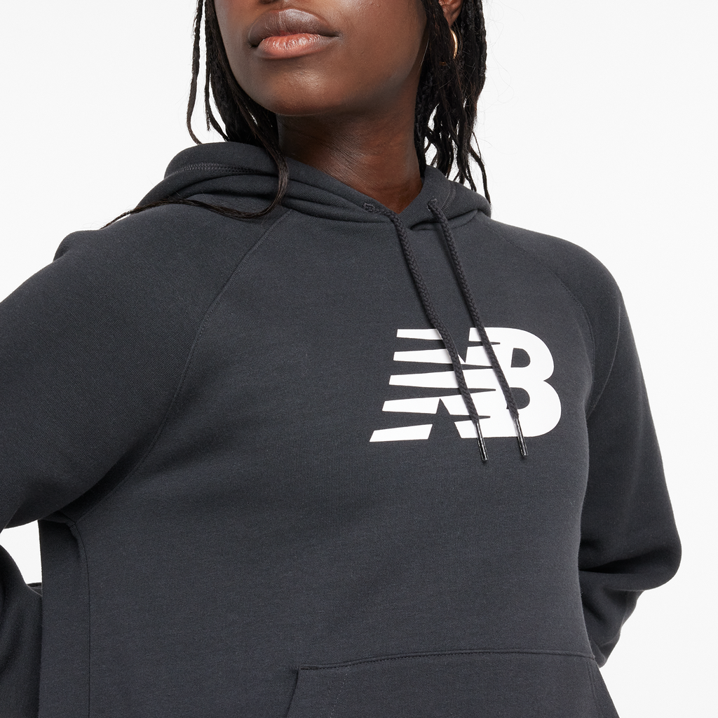 New Balance W Sport Fleece Logo Hoodie in SCHWARZ