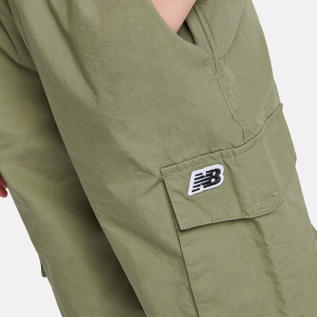 New Balance G NB Premium Cargo Pant in GRÜN