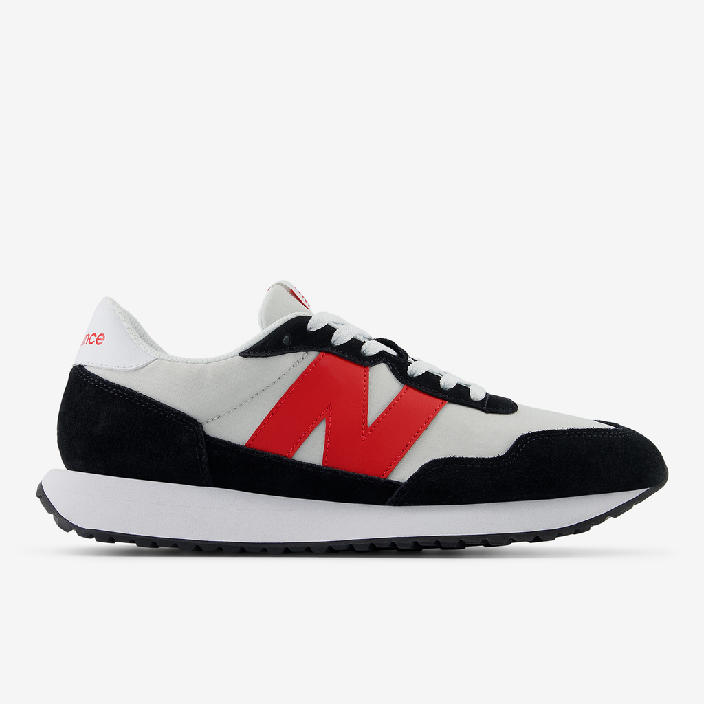 New Balance M 237 Spring Essentials Freizeitschuhe in SCHWARZ