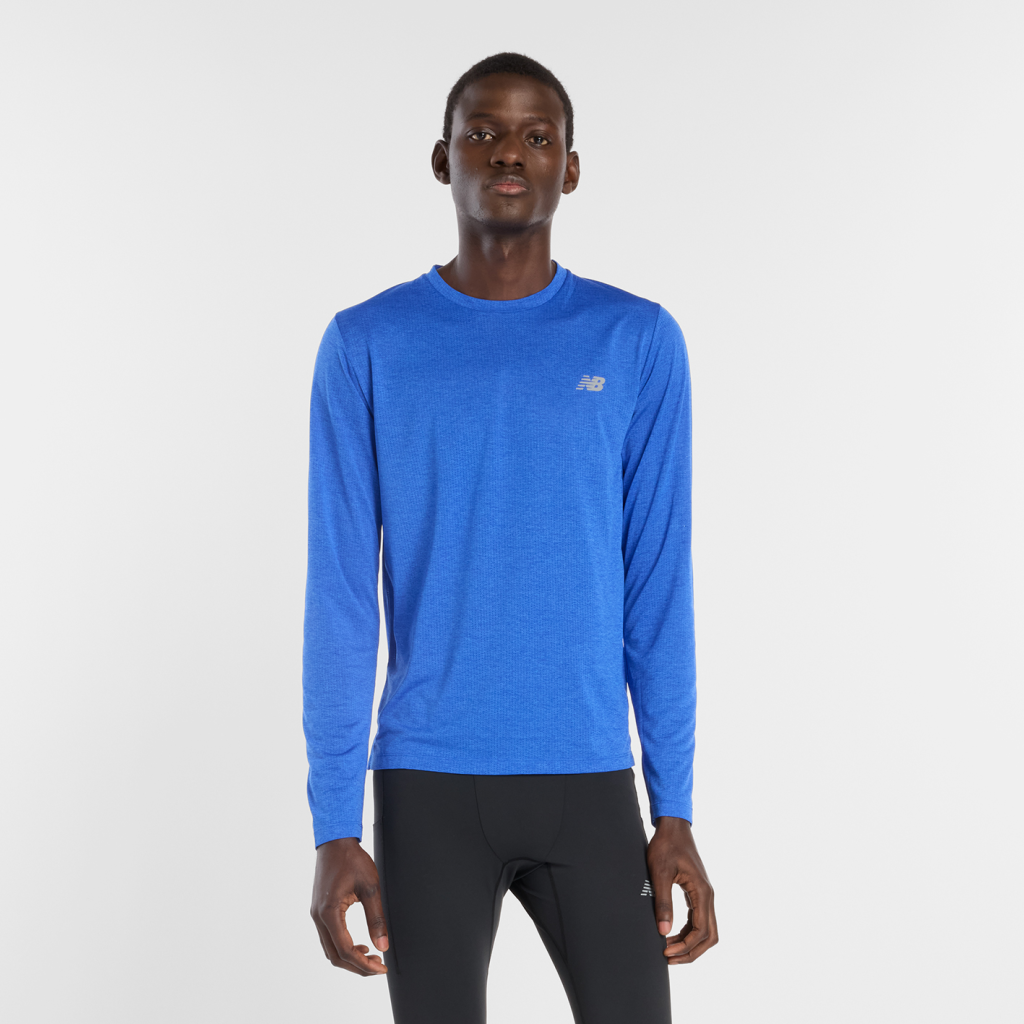 New Balance NB Athletics Run Long Sleeve T-Shirt in BLAU