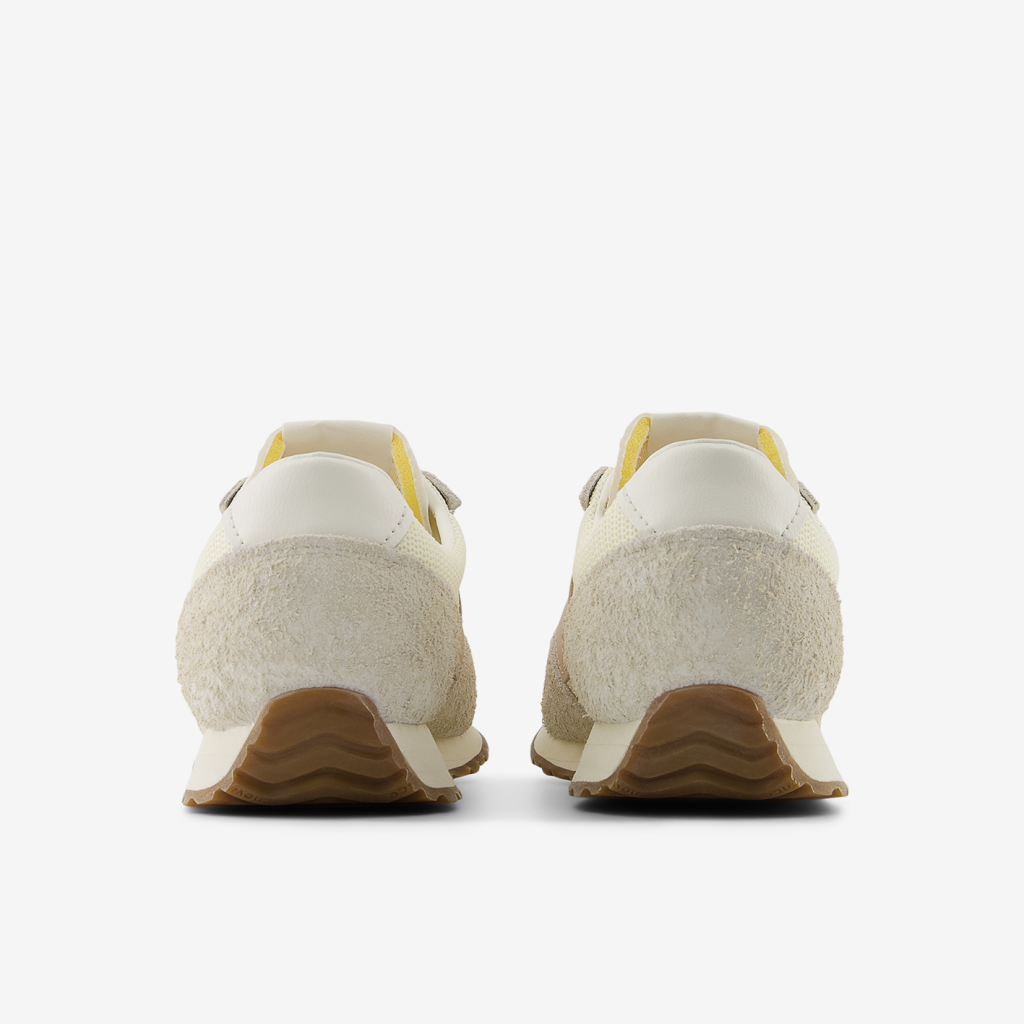 New Balance U 471 Fashion Freizeitschuhe in BEIGE