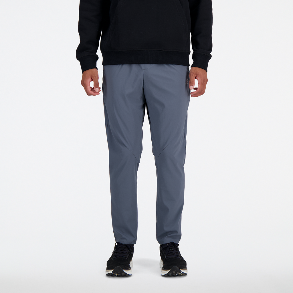 New Balance AC Tapered Pant 29" in GRAU