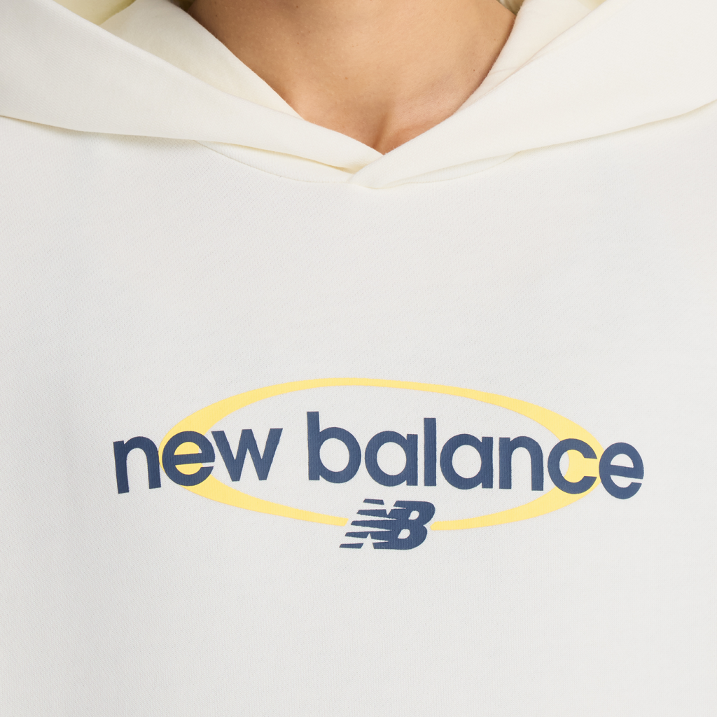 New Balance W Sport Graphic Relaxed Hoodie in WEISS