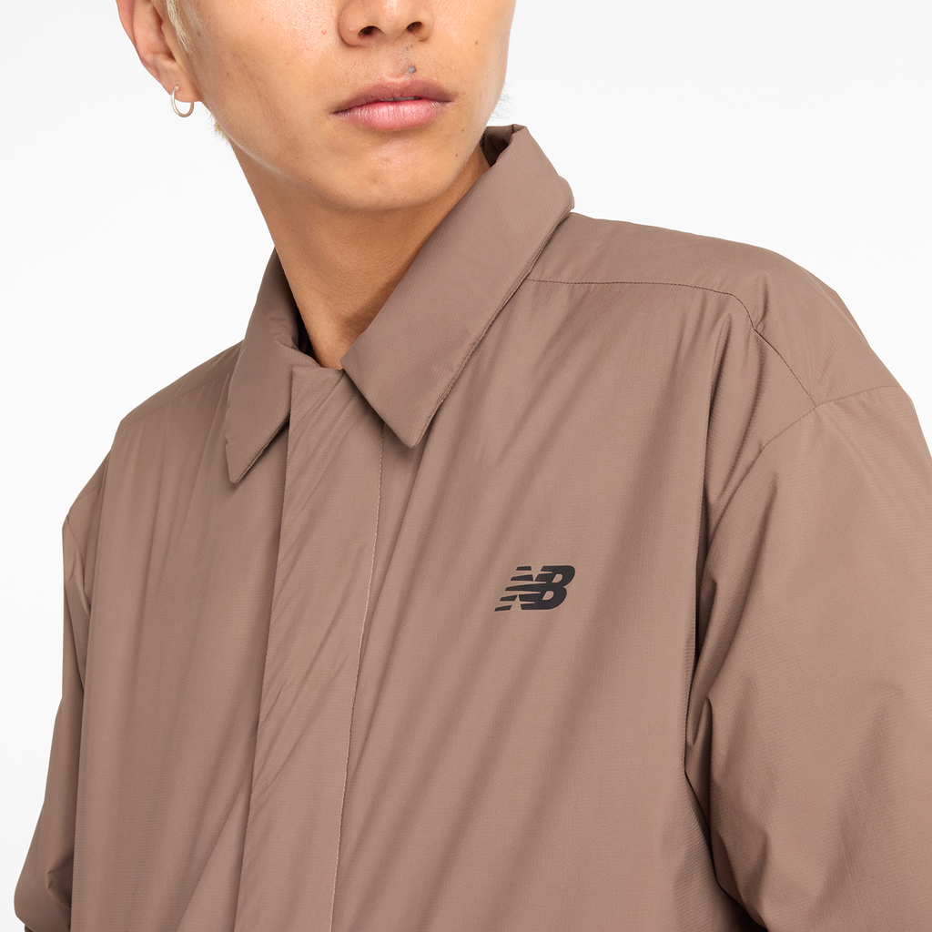 New Balance Coaches Jacket in BRAUN