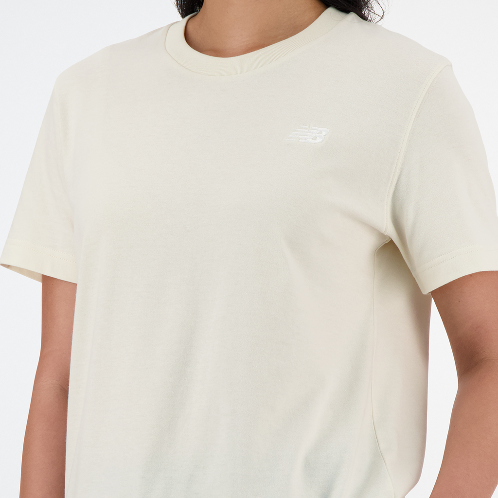 New Balance W New Balance Jersey Small Logo T-Shirt in BEIGE