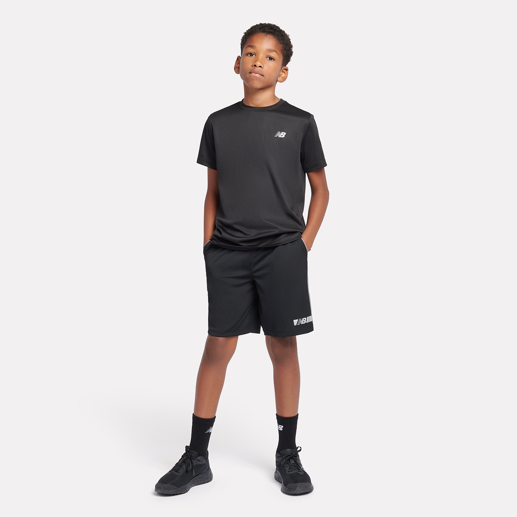 New Balance B NB Reflective Flying NB Tee in SCHWARZ