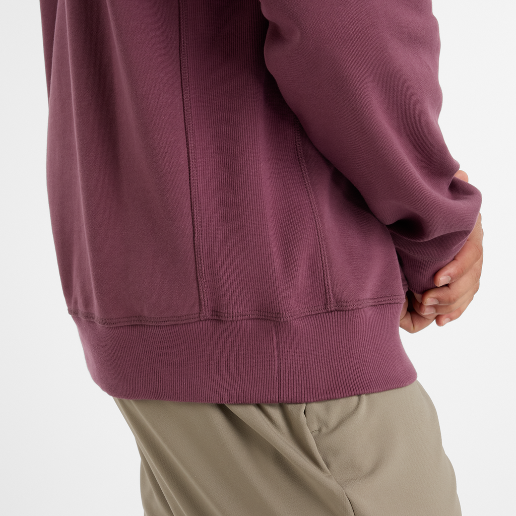 New Balance NB Athletics French Terry Crew in VIOLETT