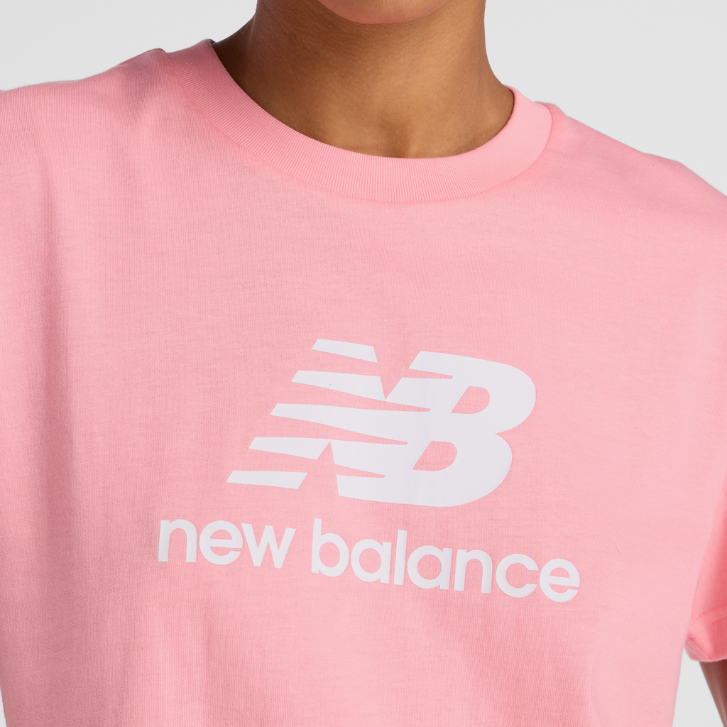 New Balance W Sport Essentials Jersey Logo T-Shirt in PINK