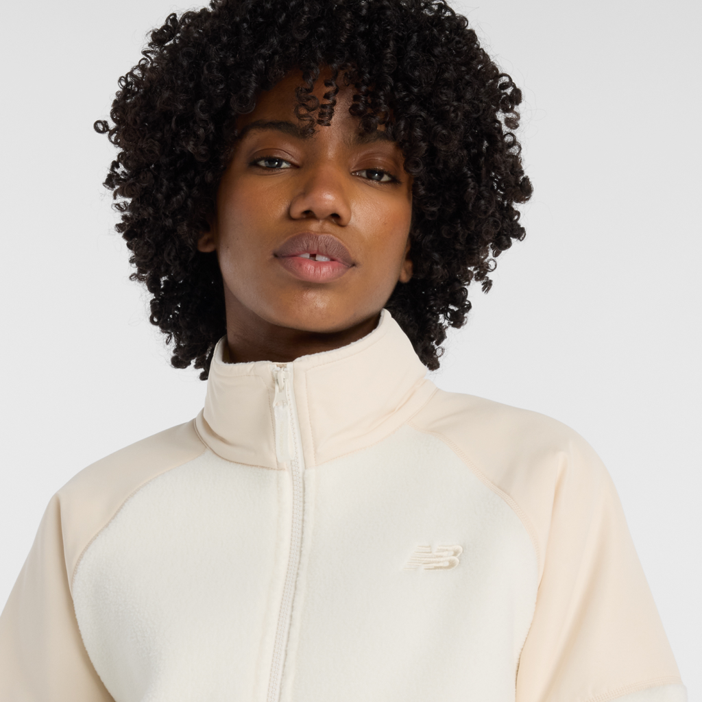 New Balance W High Pile Fleece Jacket in GRAU
